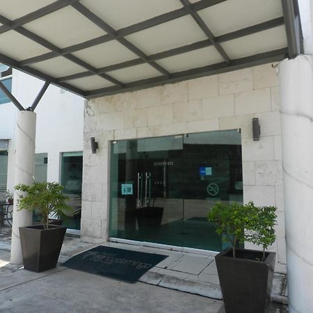 Hotel Santo Domingo Express Вільяермоса Екстер'єр фото