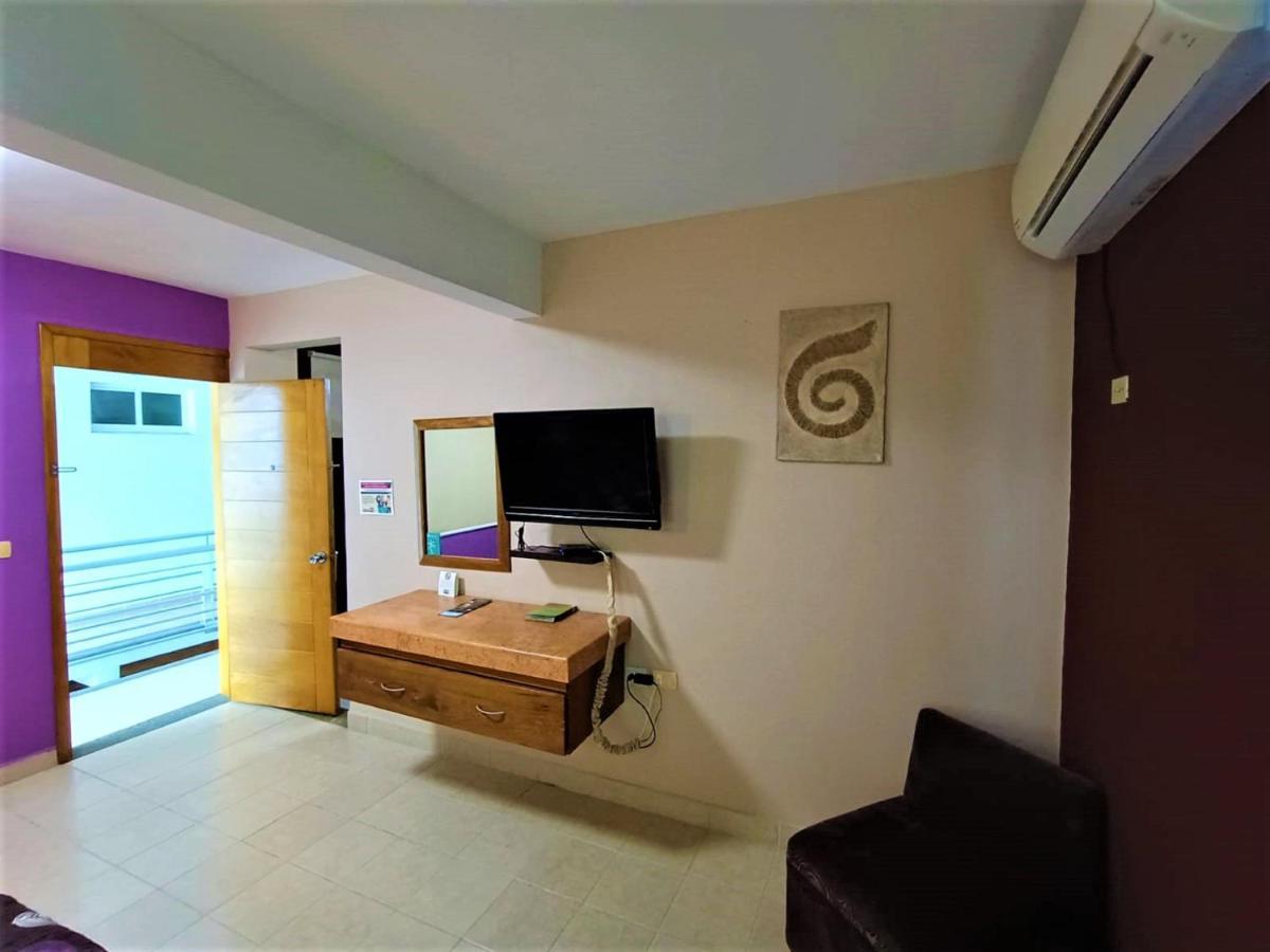 Hotel Santo Domingo Express Вільяермоса Екстер'єр фото