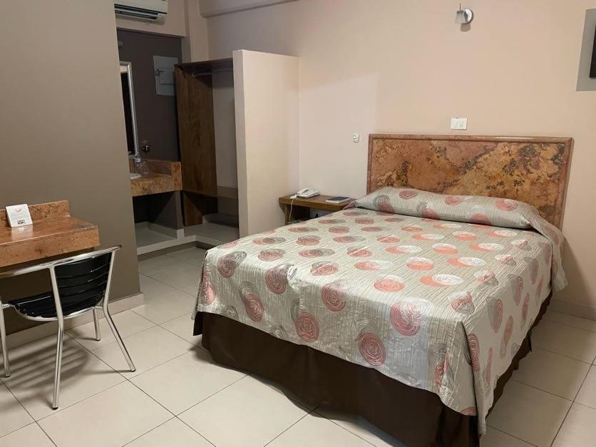 Hotel Santo Domingo Express Вільяермоса Екстер'єр фото