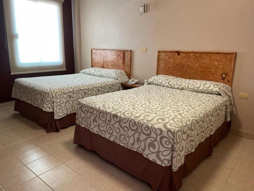 Hotel Santo Domingo Express Вільяермоса Екстер'єр фото